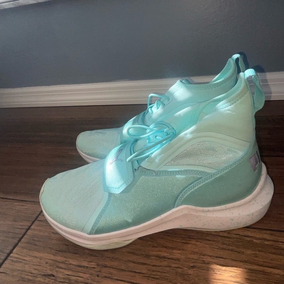 Tiffany blue🩵pumas high top sneakers real sneakers mermaid blue sneakers - Picture 4 of 7